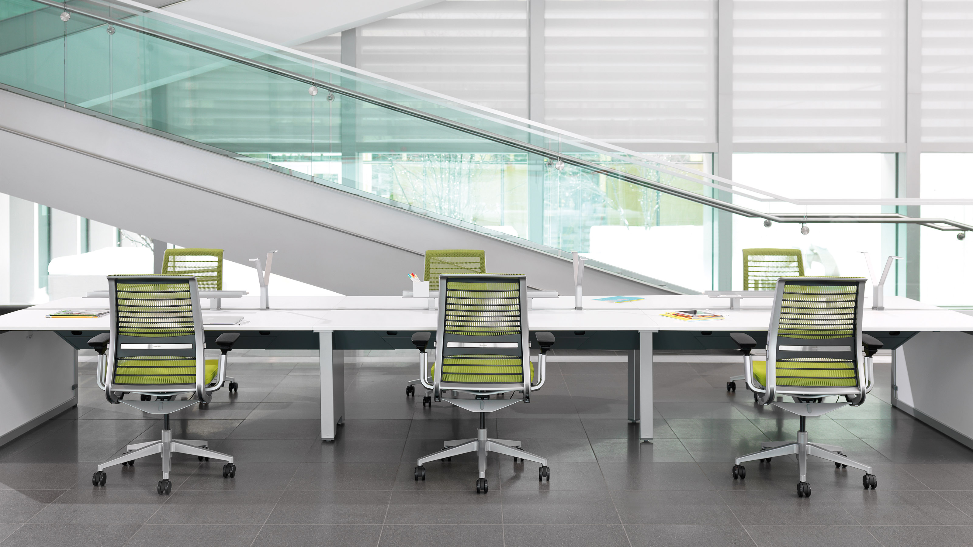 Steelcase кресла изумруд